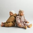 Warmer wasserfester Baby-Winteroverall geblümt 2