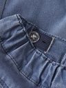 Weiche Babyjeans mit Bluemlistickerei  2