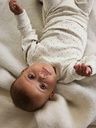 Gerippter Baby-Langarmbody mit Punkten 5