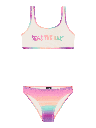 Sportliches Mädchen Bikini bunt