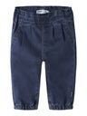 Leichte Babyjeans